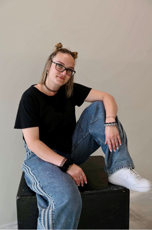 LYNA PARÉ ROUSSEL, PROFESSEURE