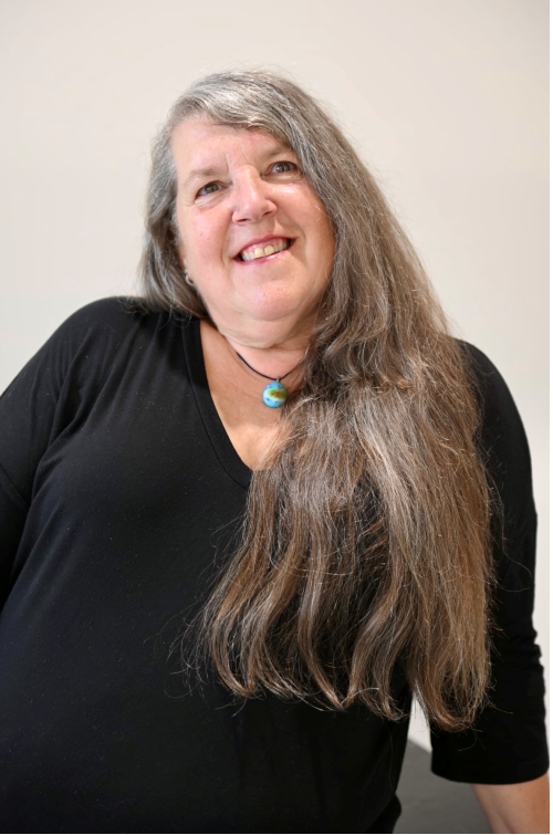 LOUISE BOUCHER, SERVICE À LA CLIENTÈLE 
