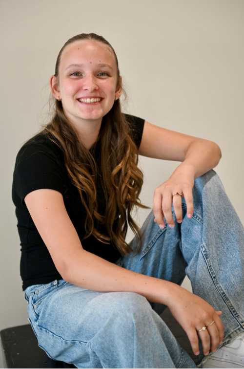 ROSALIE LAJEUNESSE, ASSISTANTE